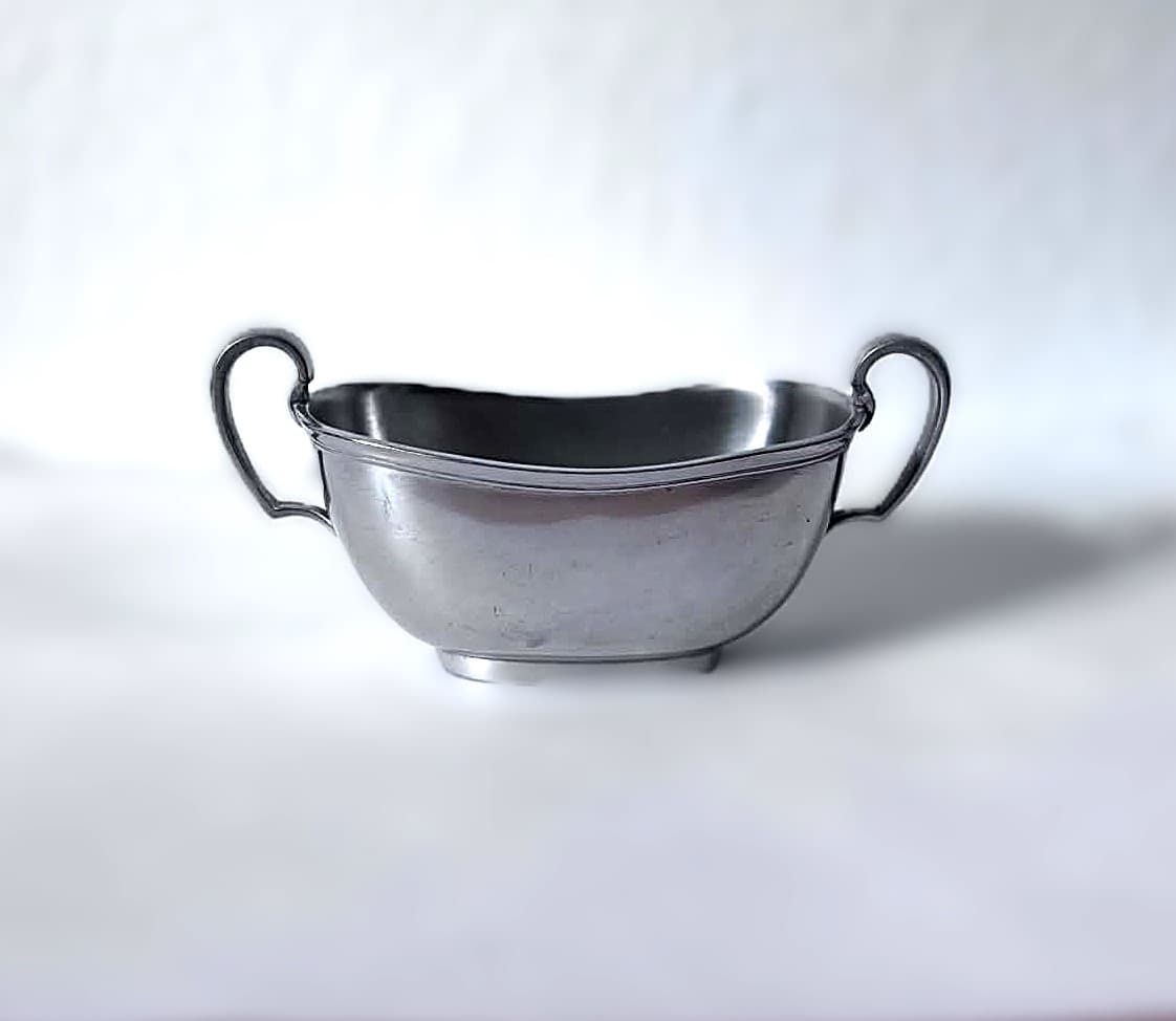 Just Andersen Design, aflang sukkerskål udført i tin, Danmark 1920