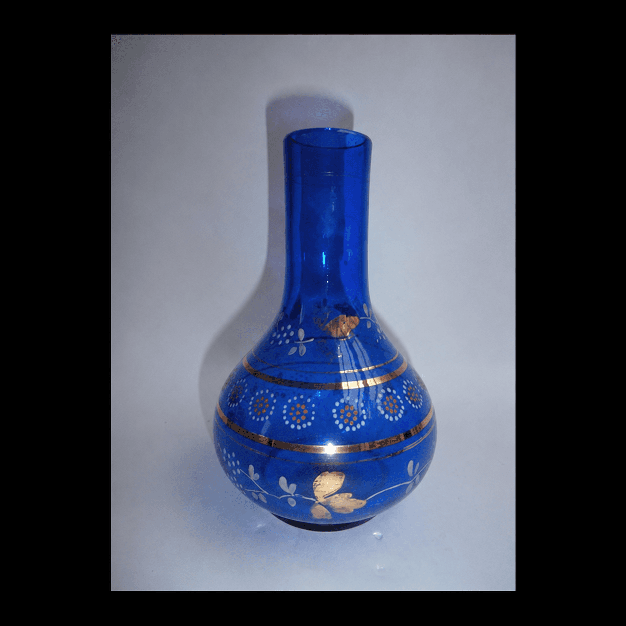 Vase i blåt Bristol glas, England ca. 1880