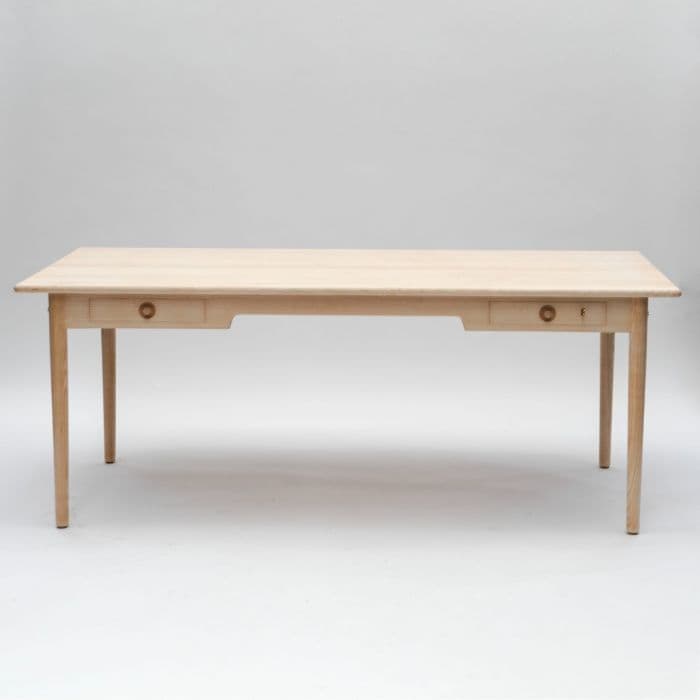 Hans J. Wegner skrivebord PP 312, Asketræ
