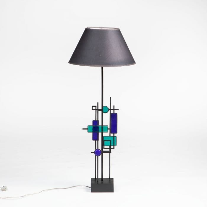 Svend Aage Holm Sørensen bordlampe i smedejern og farvet glas, ca. 1960
