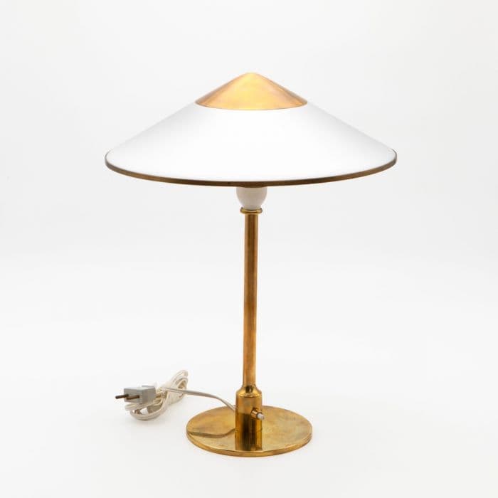 Kongelys bordlampe fra Fog & Mørup