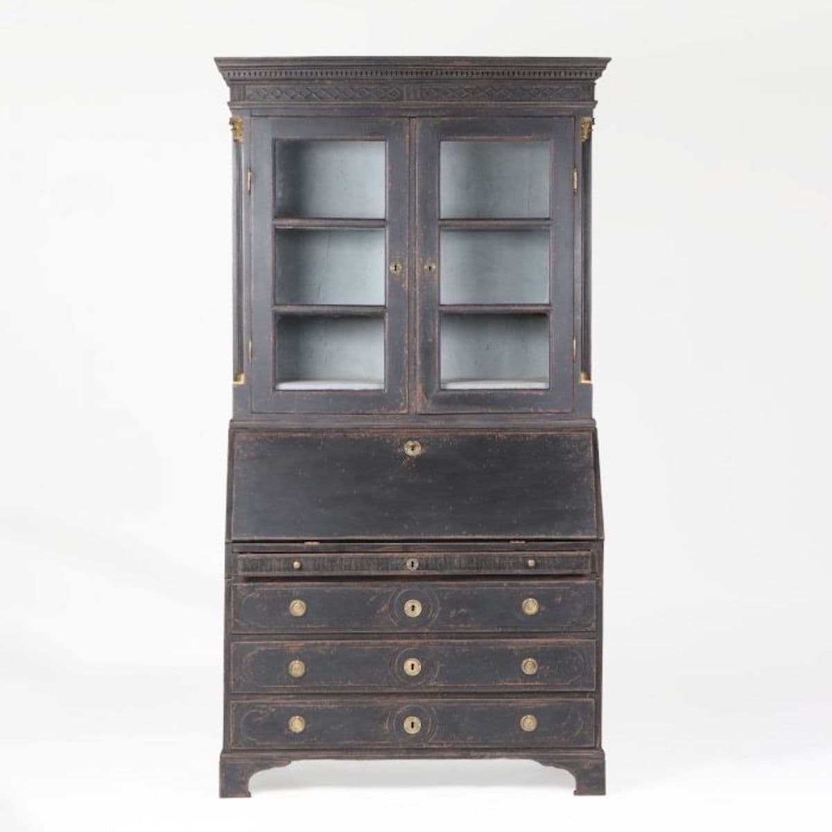 Gustaviansk vitrine-chatol, Sverige ca. 1780–90