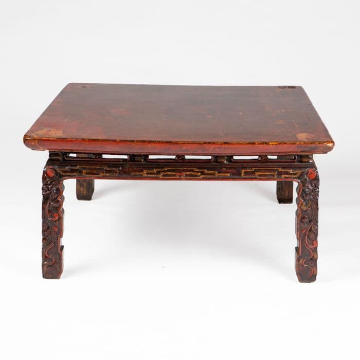 Unika sofabord i hårdt træ med original lak – Qing-perioden ca. 1800–1820