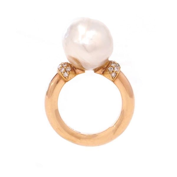 Benny Holmsted, København, 1989-2001, ring i 14kt guld med stor perle