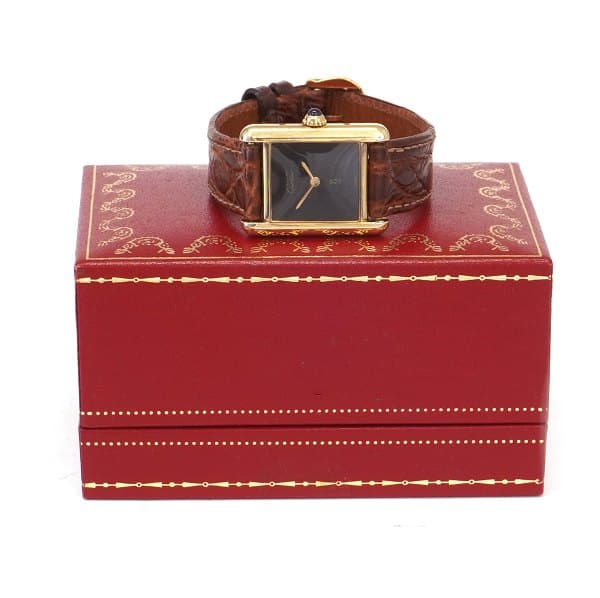 Cartier Tank Vermeil Quartz ur ref 66001. Urhus mål: 21x27mm Cartier Tank Vermeil Quartz ur ref 66001
